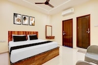 Hotel O Veera Dine & Banquet