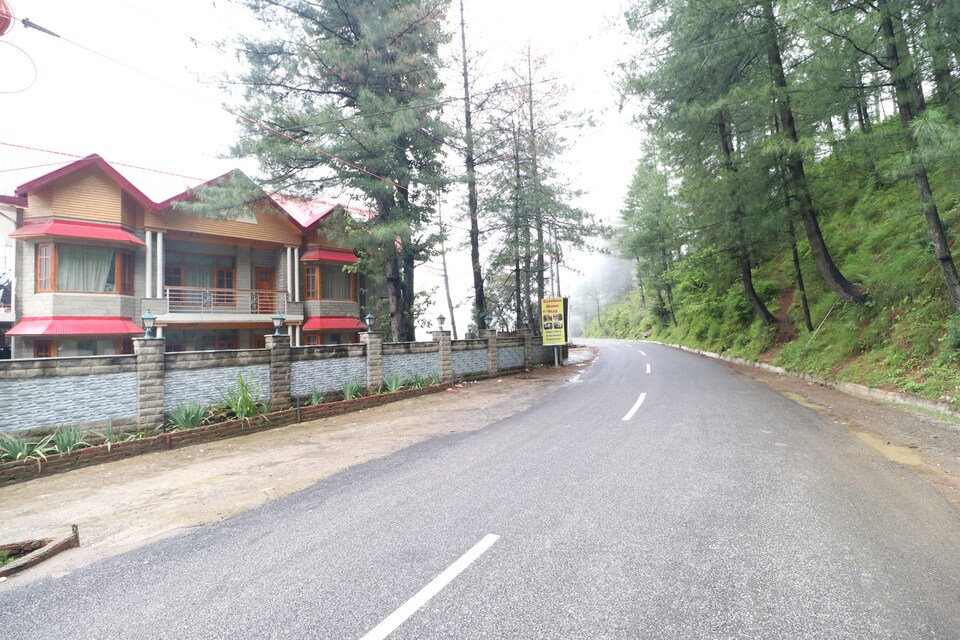 OYO 16588 Home Cozy 2BHK Mashobra, Mashobra-Naldera, Shimla