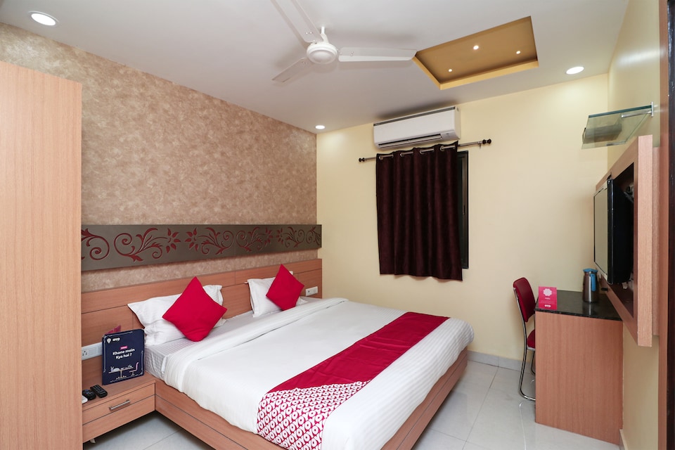 Capital O Hotel Sapphire Inn, Rapti Nagar Gorakhpur, Gorakhpur