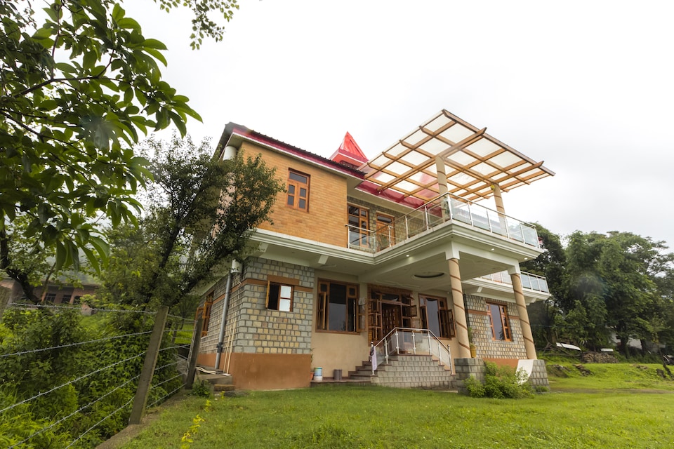 OYO Home 16593 Luxury Galaxy Studio, Dharamshala, Dharamshala