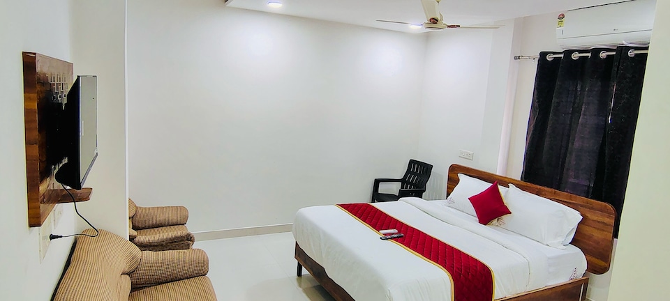 Hotel O Srinivasa home stays, LB Nagar-Uppal, Hyderabad