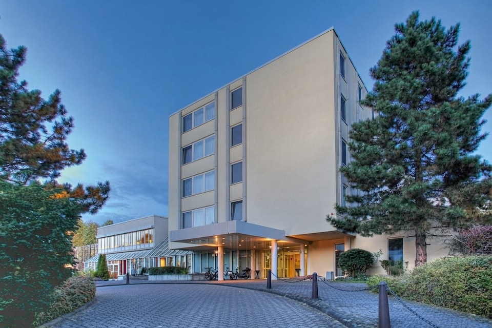 Sunday Hotel Bad Honnef formerly Seminaris, Bad Honnef, Bad Honnef