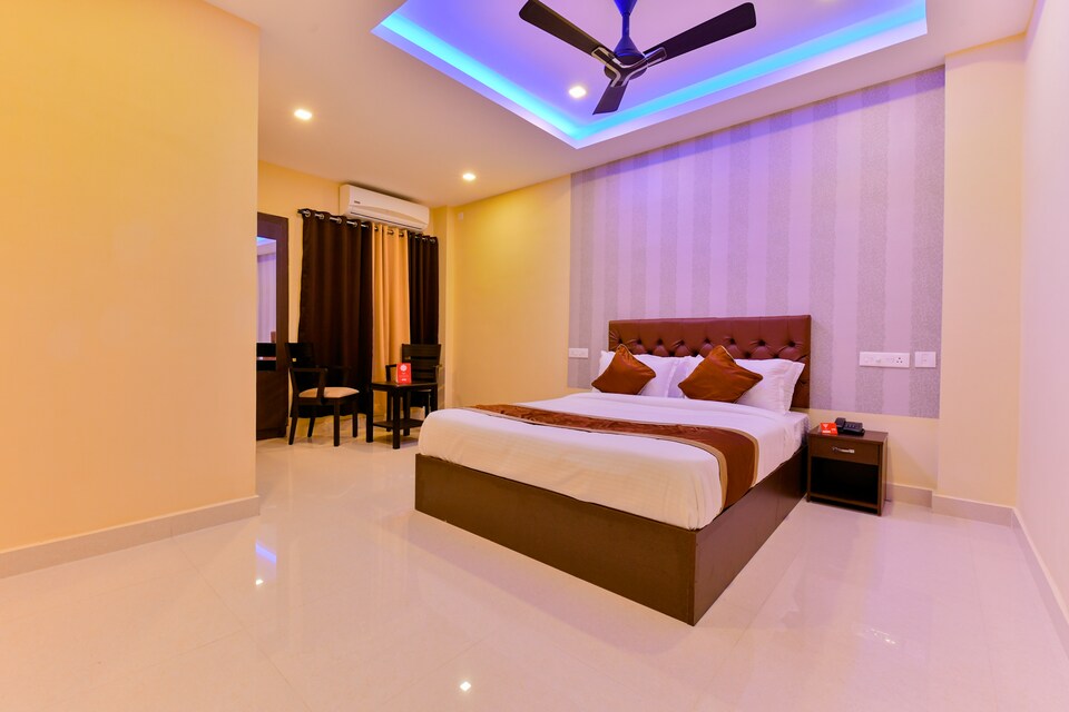 OYO 16605 रॉयल फ्रंट, Edapally Kochi-II, कोच्चि