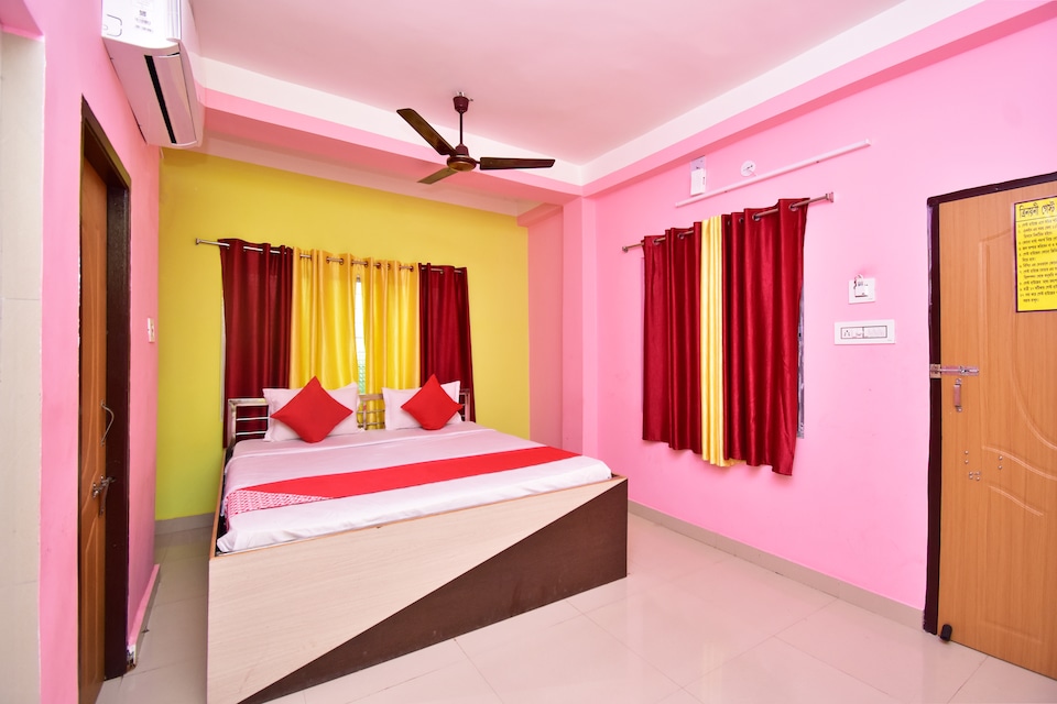 OYO Trinayani Guest House, Tarapith, Tarapith