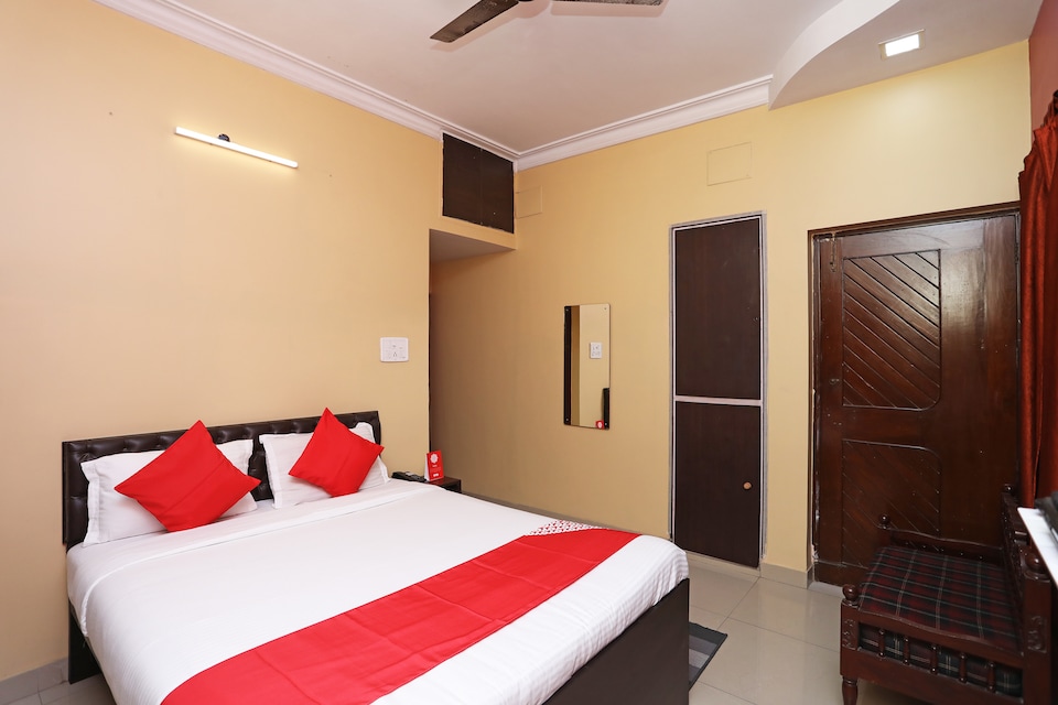 OYO 16616 Springwoods Residency, Salt Lake Kolkata, Kolkata