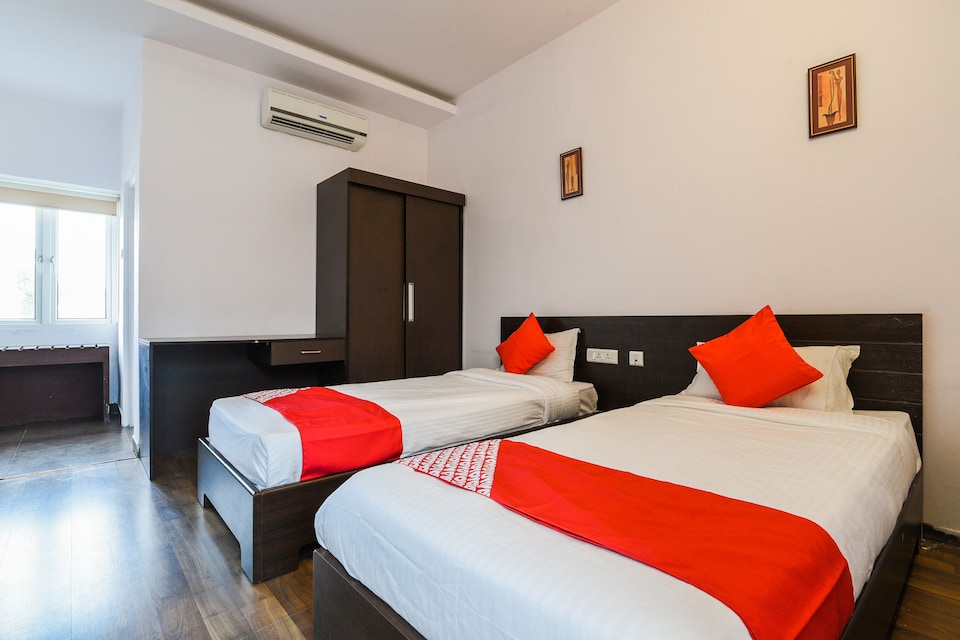 OYO 16633 Green City Club House, Gajuwaka Visakhapatnam, Visakhapatnam