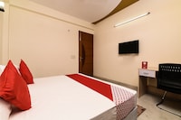 OYO The Oro Homes Near Nsez Metro Station