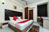 OYO The Oro Homes Near Nsez Metro Station