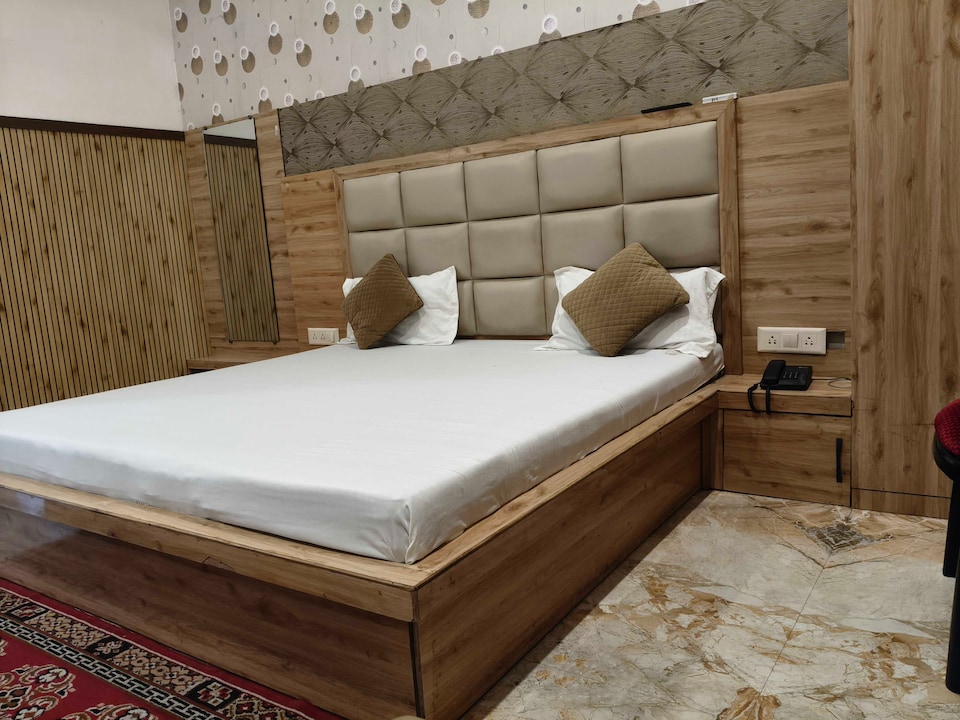 Hotel O P.G Mannat Residency , Aligarh, Aligarh