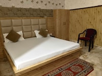 Hotel O P.G Mannat Residency 