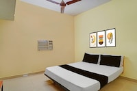 Hotel O  S STAYS 