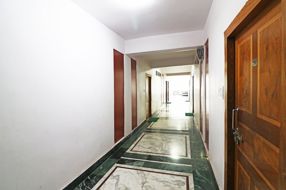 Hotel O Madhu Mamata Hotel & Resorts, Tarapith, Tarapith