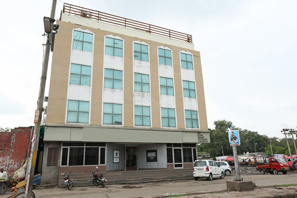 OYO 16647 Hotel Batra Palace, Ambala Cantt, Ambala