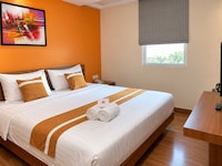 Clubhouse World Hotel Jakarta Bandengan