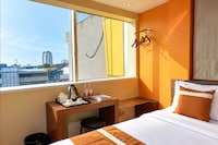 Clubhouse World Hotel Jakarta Bandengan