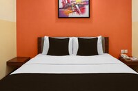 Clubhouse World Hotel Jakarta Bandengan
