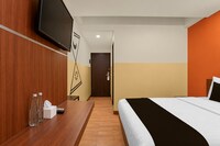 Clubhouse World Hotel Jakarta Bandengan