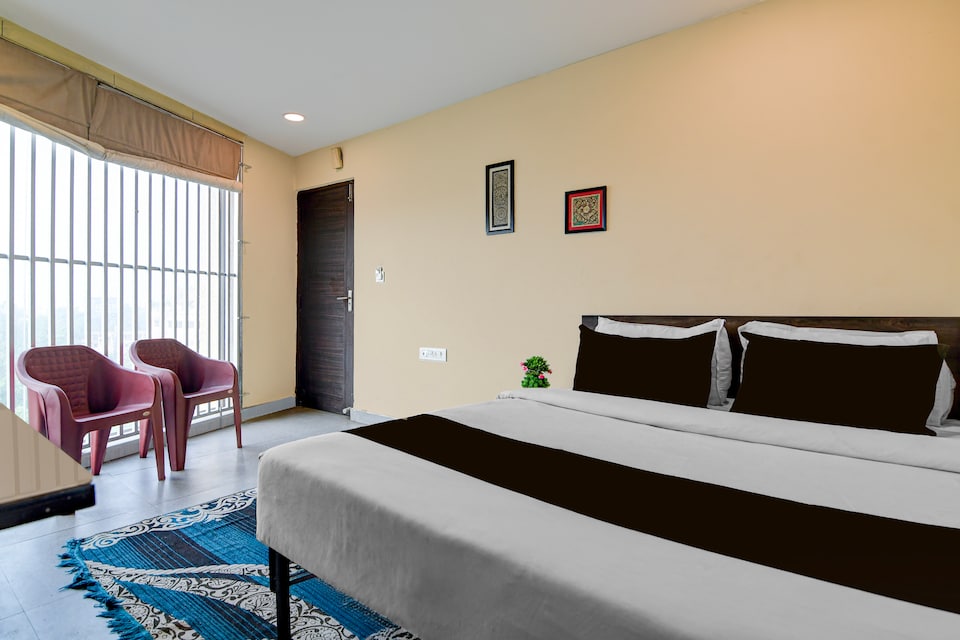 Hotel O Bangur Aura , New Town, Kolkata