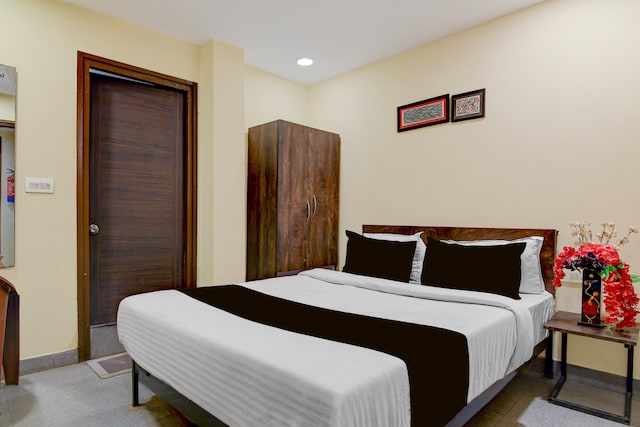 Hotel O Bangur Aura 