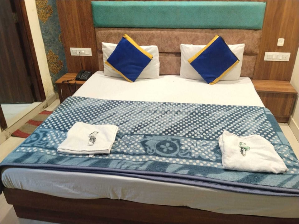 Hotel O Bless Inn, Golden Temple Road Amritsar, Amritsar