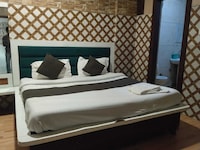 Hotel O IJ Grand