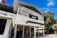 Townhouse Deshabhimani Road Kaloor Kochi