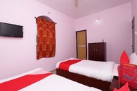 OYO 16690 Namo Buddha Hotel