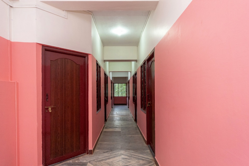 OYO 16692 Atchaya Rooms, Thanjavur-II, Thanjavur