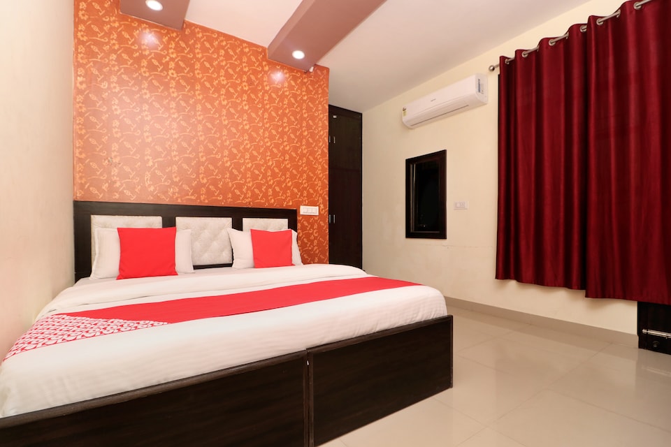 OYO 16693 Hotel Omni, Railway Station Chandigarh, Chandigarh