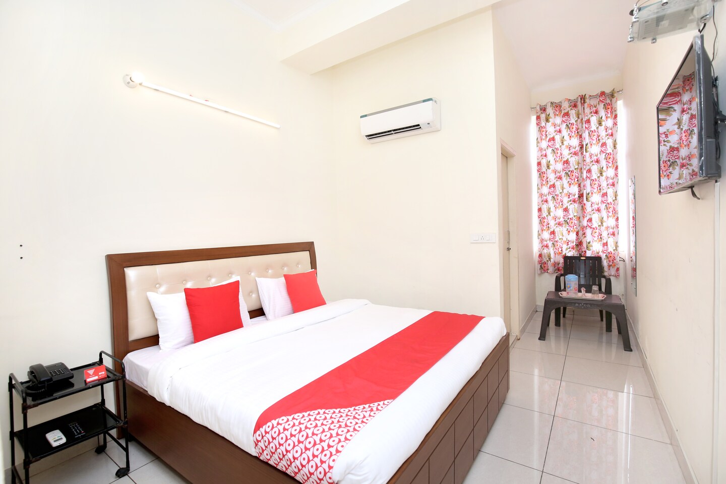 Promo  75  Off  Oyo Premium Dhakoli Zirakpur India Hotel Dubai