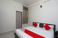 OYO Sada Shiv Guest House