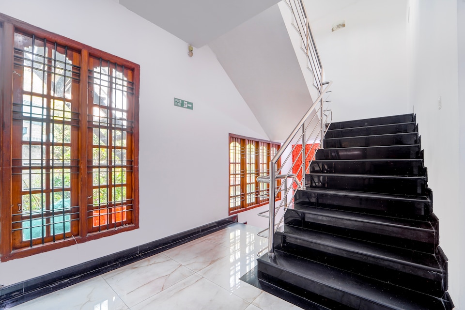 Townhouse City Center Ernakulam, Railway Station North Kochi-II, Kochi