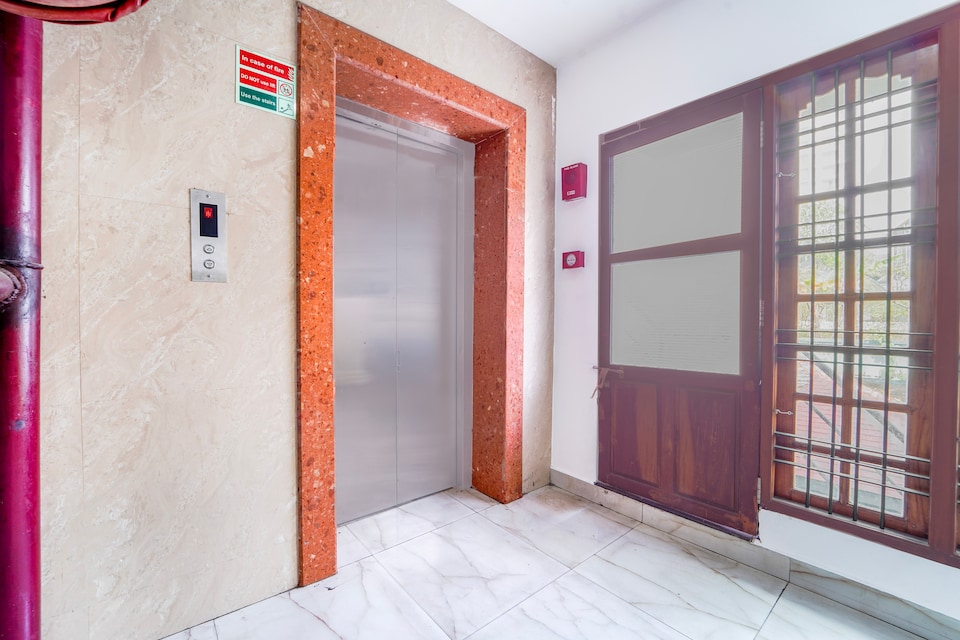 Townhouse City Center Ernakulam, Railway Station North Kochi-II, Kochi