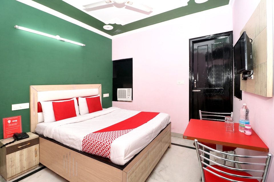 OYO 16715 Hotel City Luxury 45, Sector 45 Chandigarh, Chandigarh