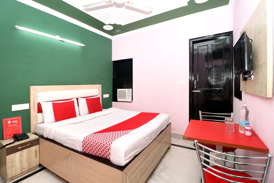 OYO 16715 Hotel City Luxury 45, Sector 45 Chandigarh, Chandigarh