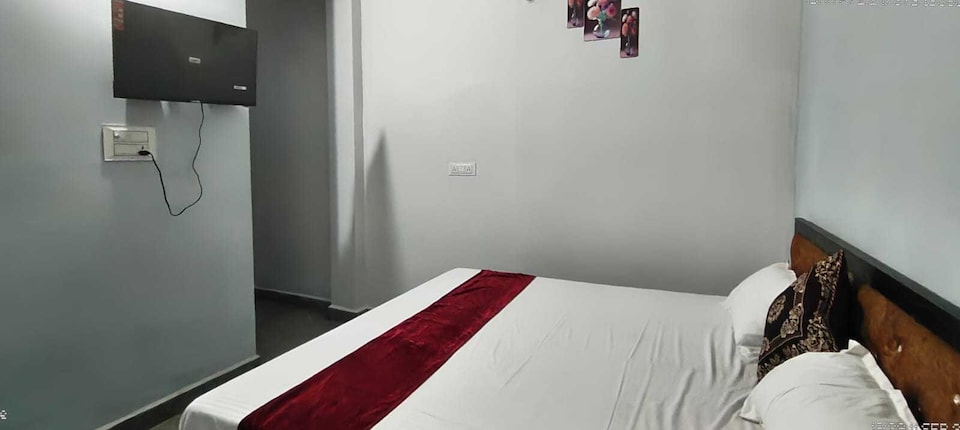 Hotel O Shubhalay, Jhusi, Prayagraj