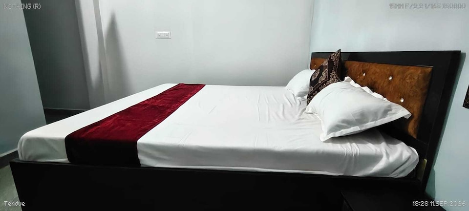 Hotel O Shubhalay, Jhusi, Prayagraj