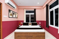 Hotel O IIT Banaras Road