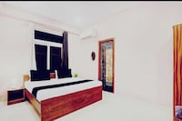 Hotel O IIT Banaras Road