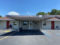 Siesta Motel Lakeland FL