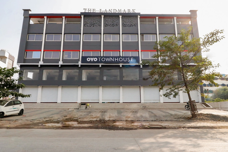 OYO Townhouse 327 Malviya Nagar, Vijay Nagar Indore, Indore