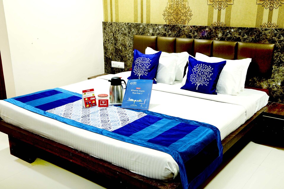 OYO 2785 Hotel Imperial Arjun, Station Road - Raipur, Raipur