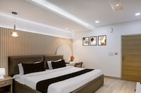 Townhouse Mohali Bus Terminal Formerly Hotel Hm Crystal