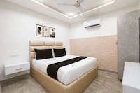 Super Townhouse by OYO Mohali Bus Terminal Formerly Hotel HM Crystal