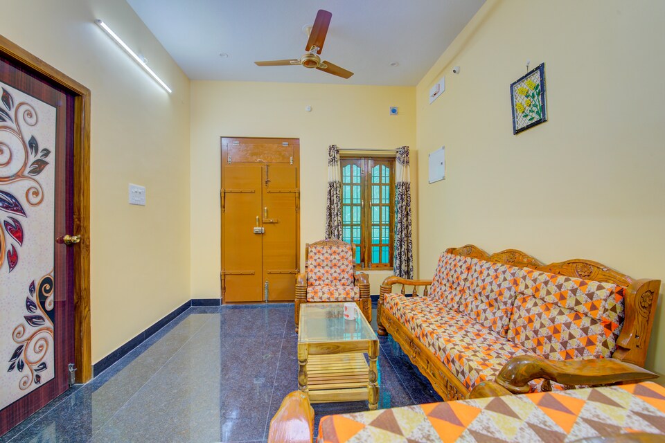 OYO 16755 Modern 2BHK, Pondicherry City Centre, Pondicherry