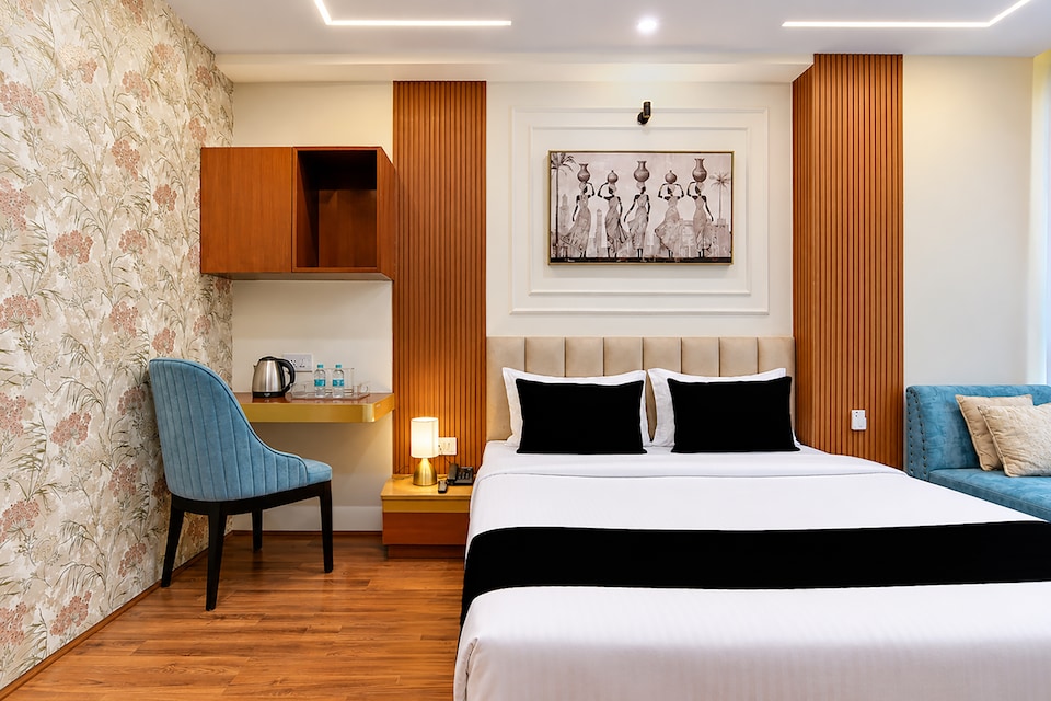 Palette Chinar Park Formerly Holi Stay, VIP Road Kolkata, Kolkata