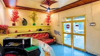OYO 848648 Hotel Yellow Town