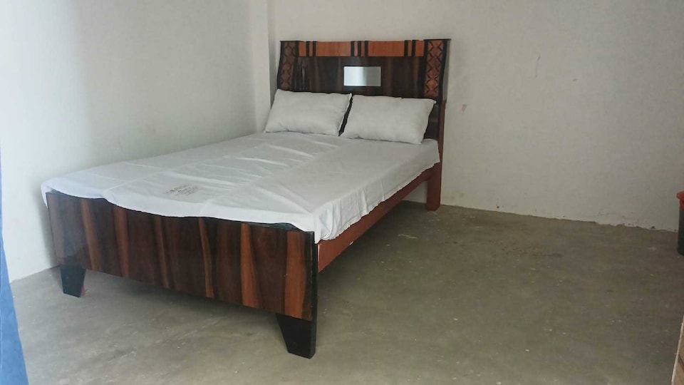 SPOT ON Basera Inn, Farrukhabad, Farrukhabad