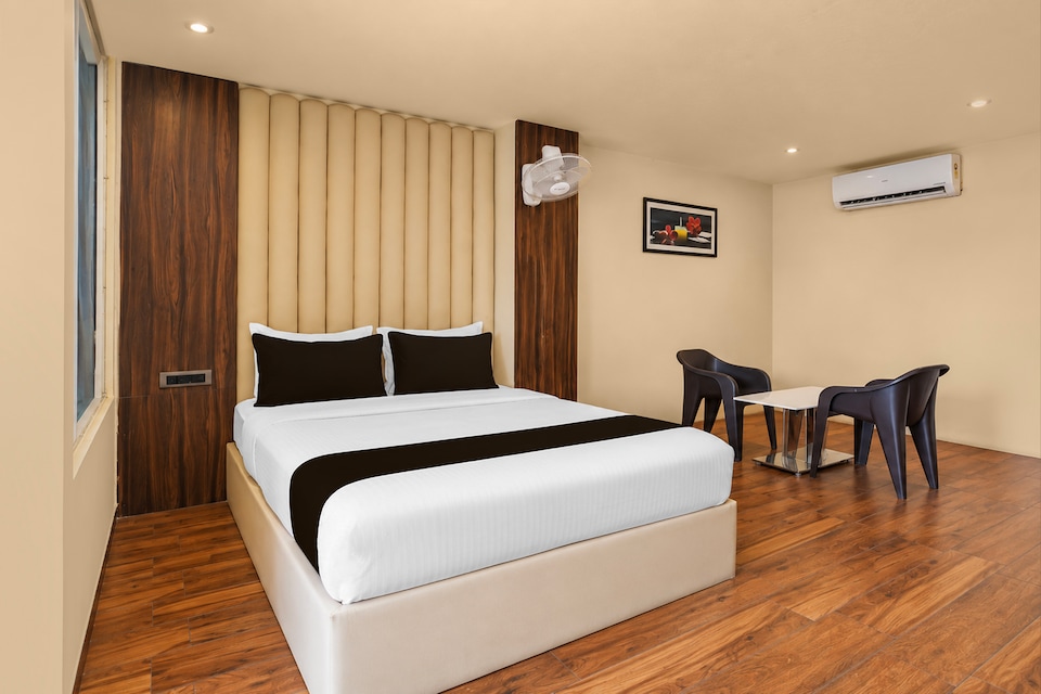 Hotel O Jaihind Inn, Hadapsar Pune, Pune