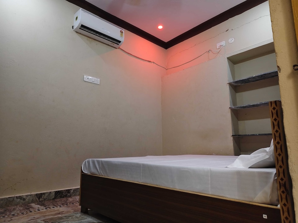 Spot On  Fateh Palace Hotel And Restaurant, Sanwariya Seth, Chittorgarh